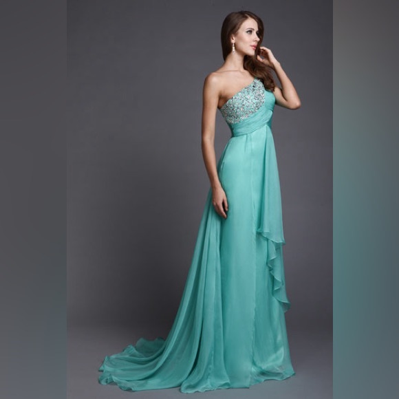 Tony Bowls Le Gala Gown - 112501 size 2 fits like a 0 - Picture 6 of 14